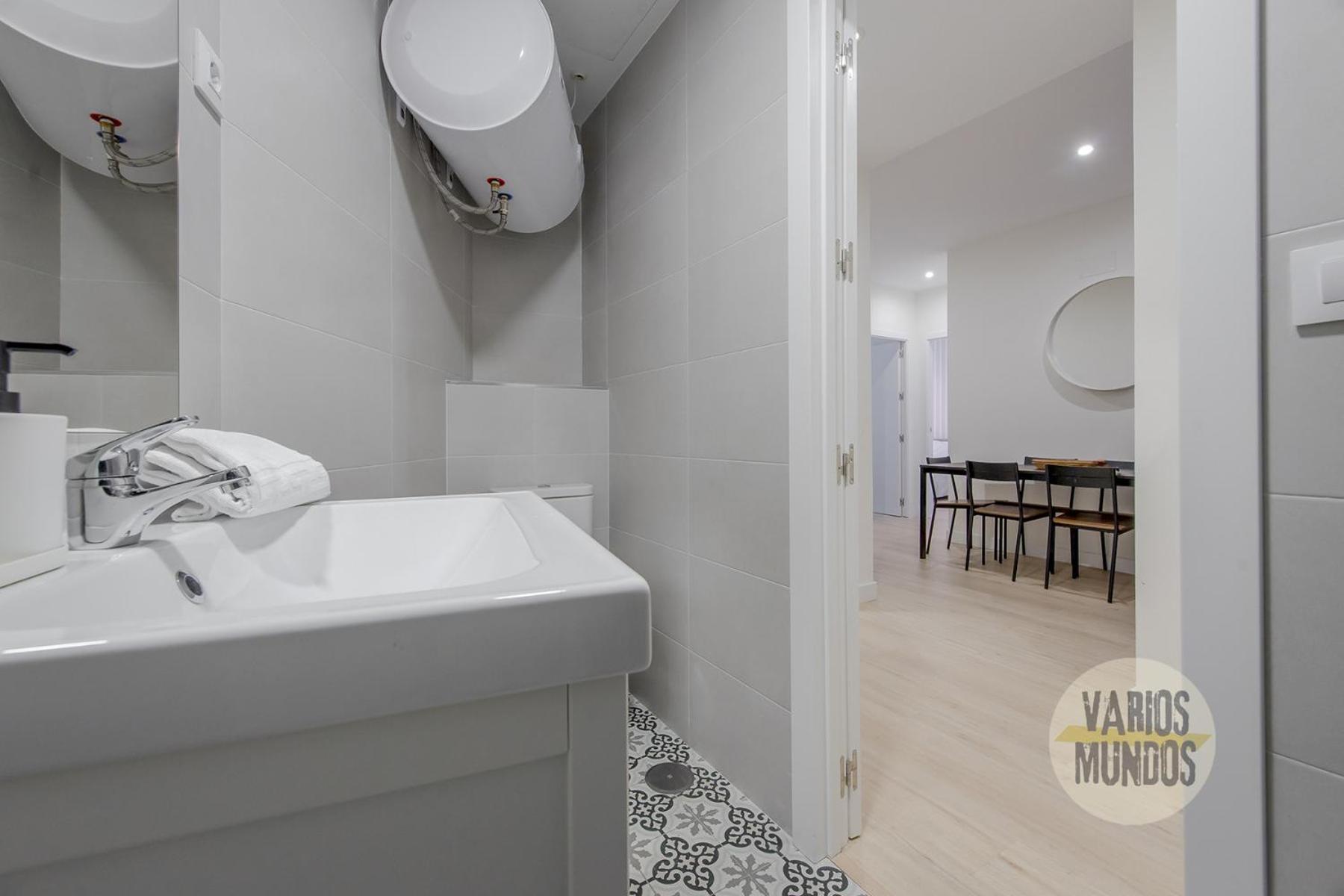 Spacious New Aparment Para 8Pax En La Plaza De Tirso E1 Madrid Ngoại thất bức ảnh