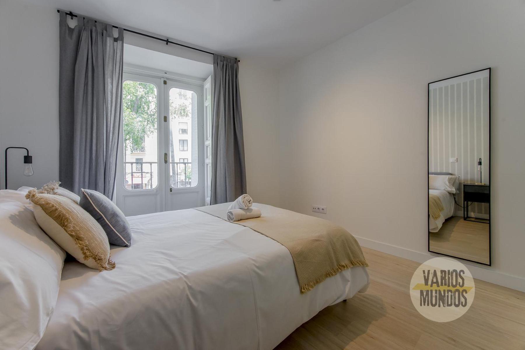 Spacious New Aparment Para 8Pax En La Plaza De Tirso E1 Madrid Ngoại thất bức ảnh