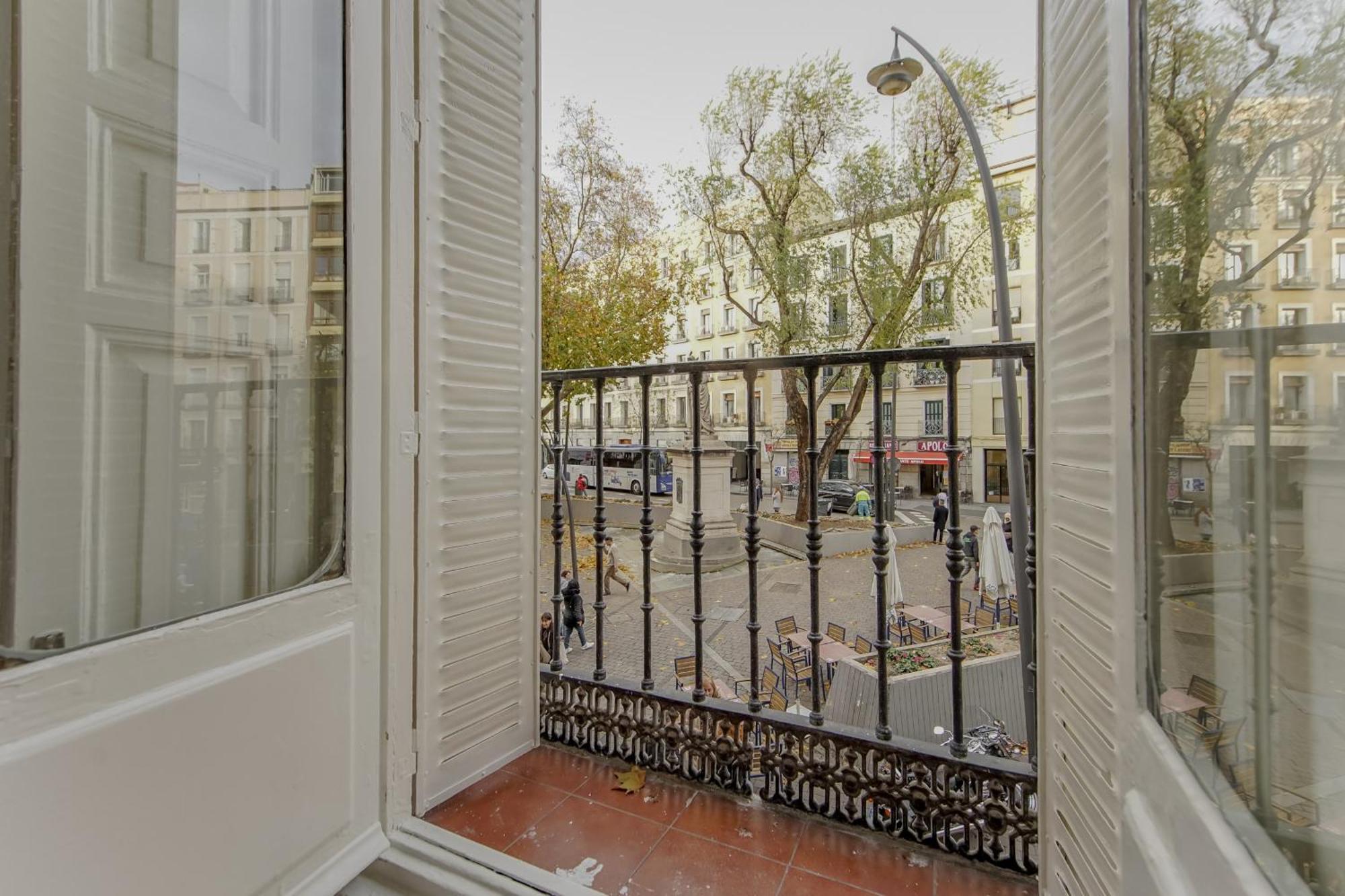 Spacious New Aparment Para 8Pax En La Plaza De Tirso E1 Madrid Ngoại thất bức ảnh
