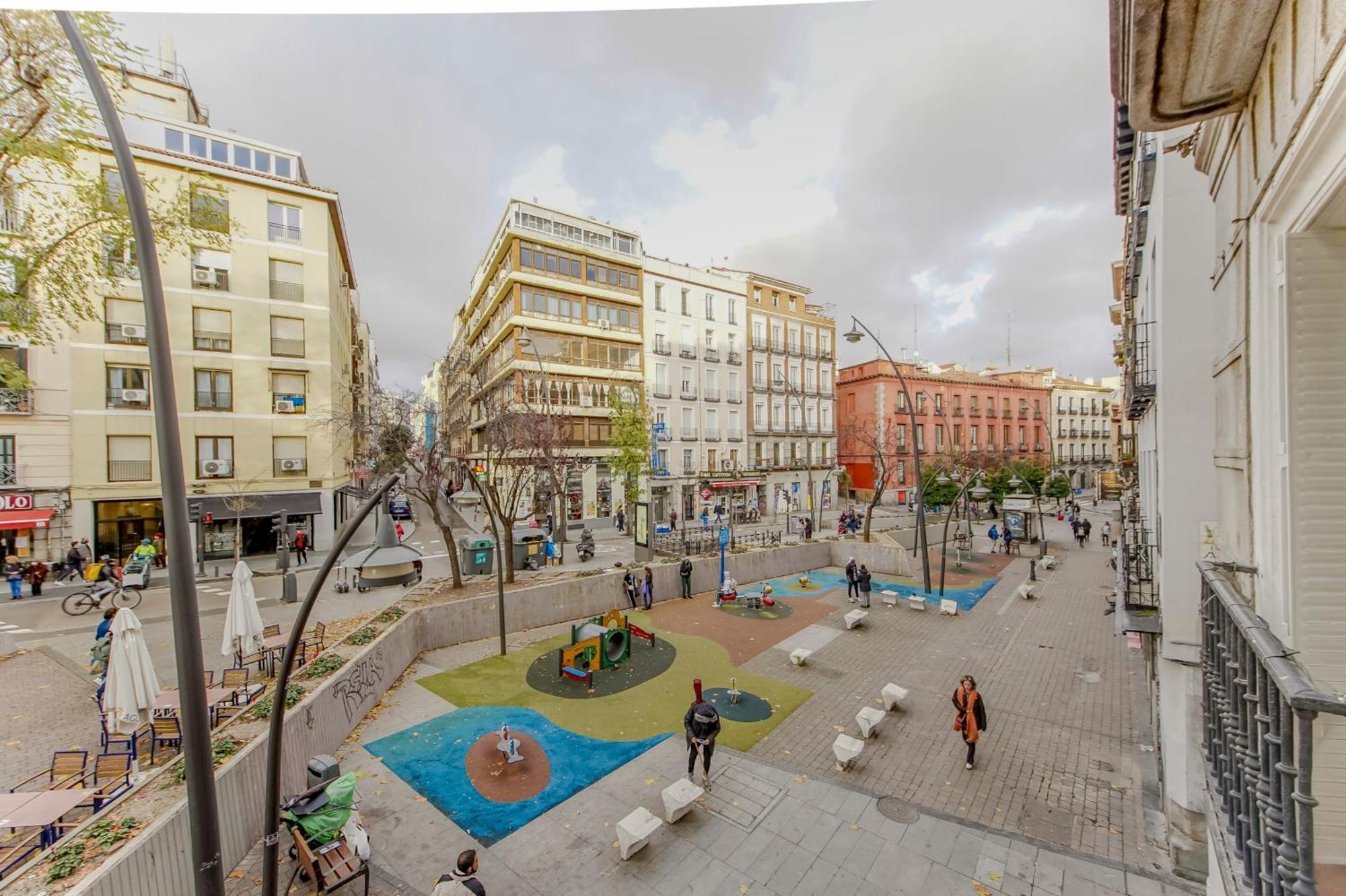 Spacious New Aparment Para 8Pax En La Plaza De Tirso E1 Madrid Ngoại thất bức ảnh
